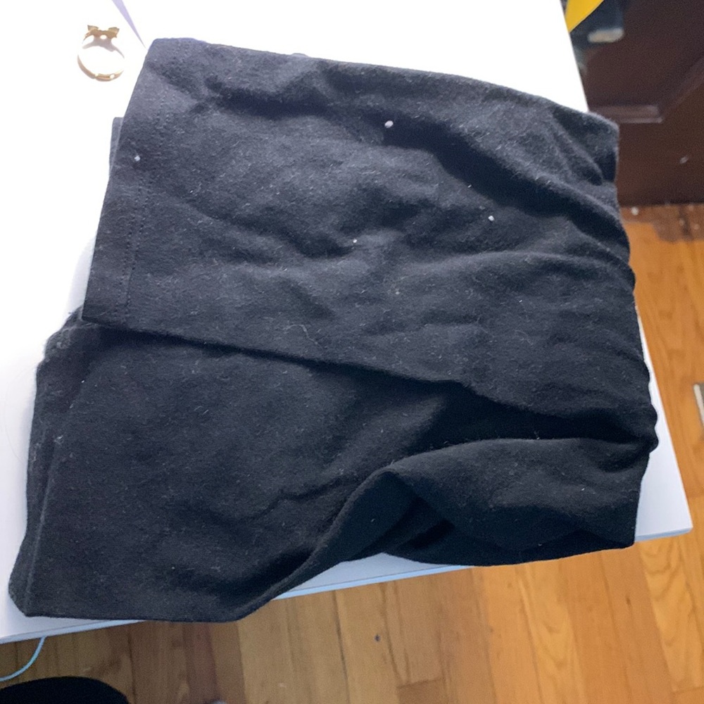 Black leggings